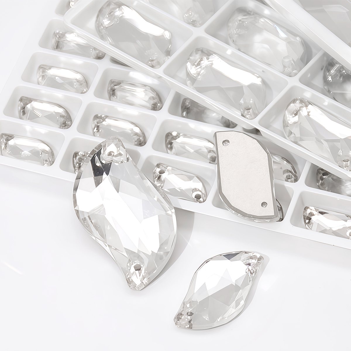 S Shape Sew On Rhinestone Crys - Sew On Rhinestone บทวิจารณ์และราคา