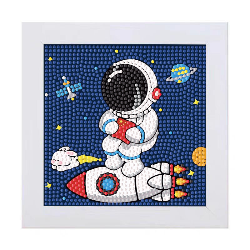 Keeppley astronaut crystal dia - Embroidery Embellishments บทวิจารณ์และราคา