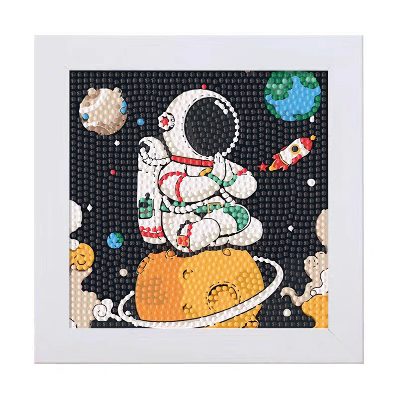 Keeppley astronaut crystal dia - Embroidery Embellishments บทวิจารณ์และราคา