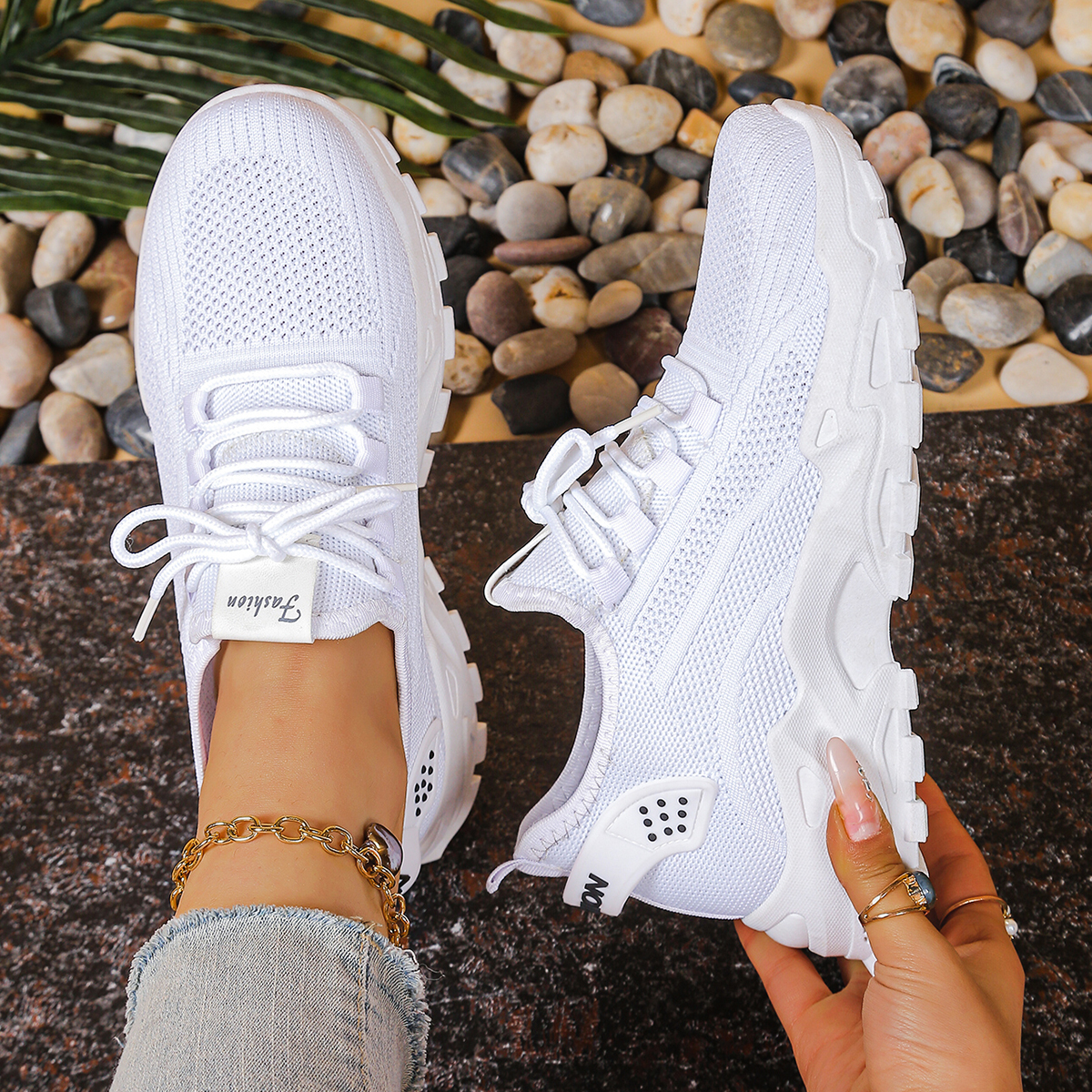 Women's sports shoes 2026，Brea - Guipure Lace Panel บทวิจารณ์และราคา