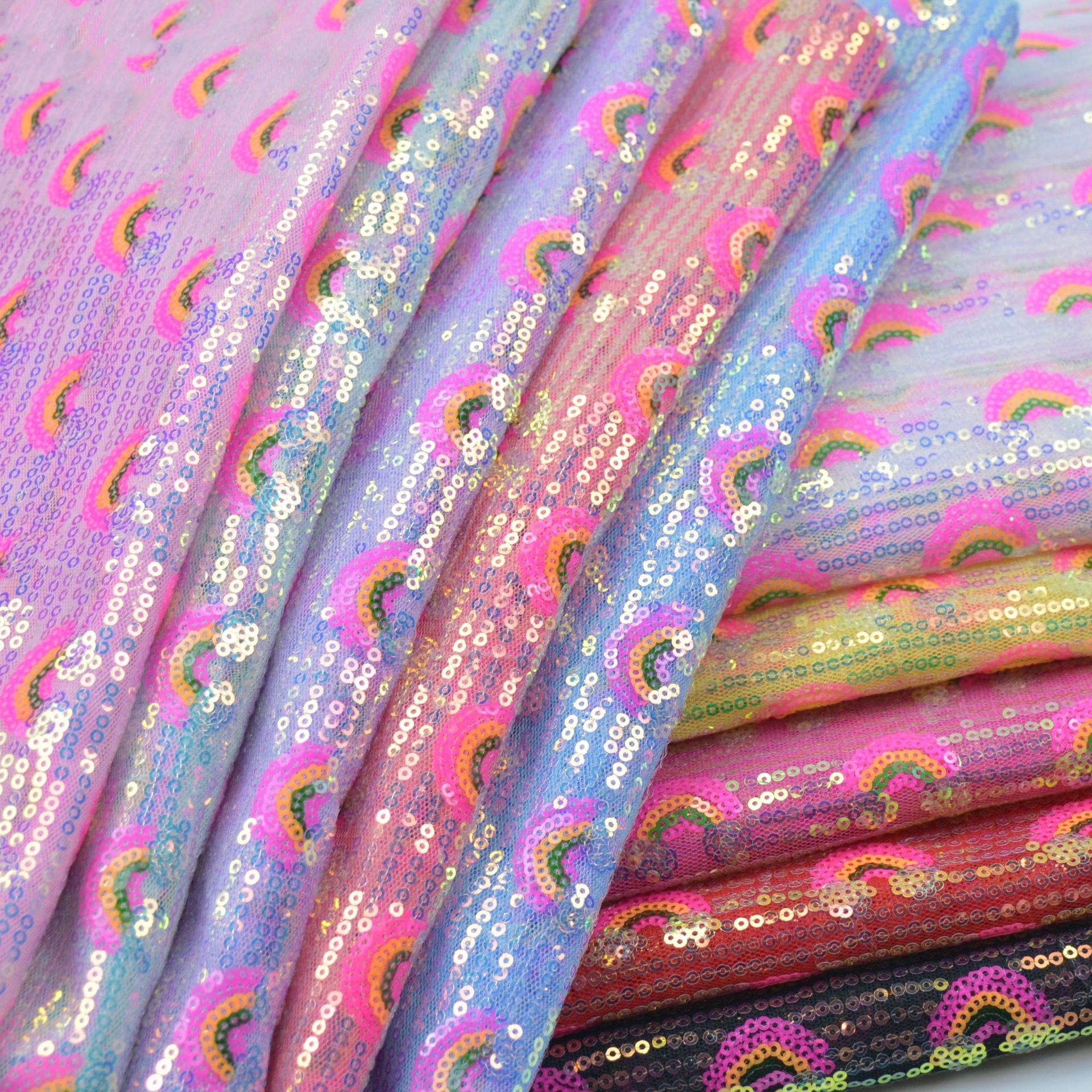3mm Rainbow Sequin Glitter Fab - Sequin Fabric Panel บทวิจารณ์และราคา