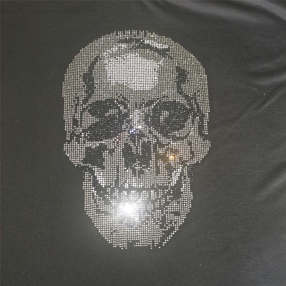 Skull Patch,Iron On Transfers  - Hotfix Rhinestone Sheet บทวิจารณ์และราคา